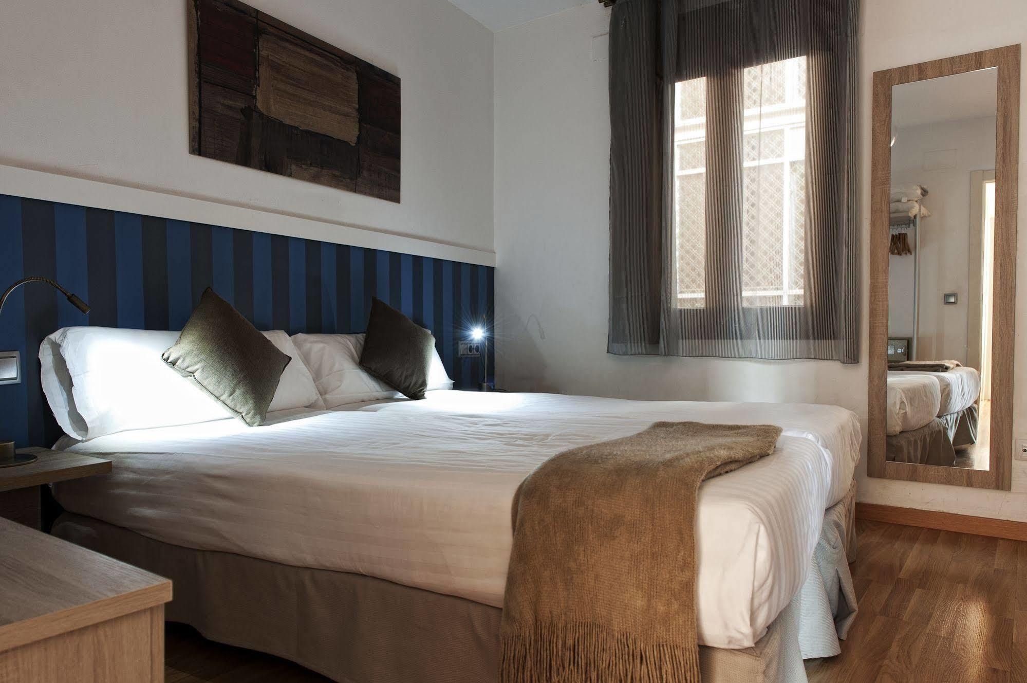 Apartment Mh Liceo Barcelona